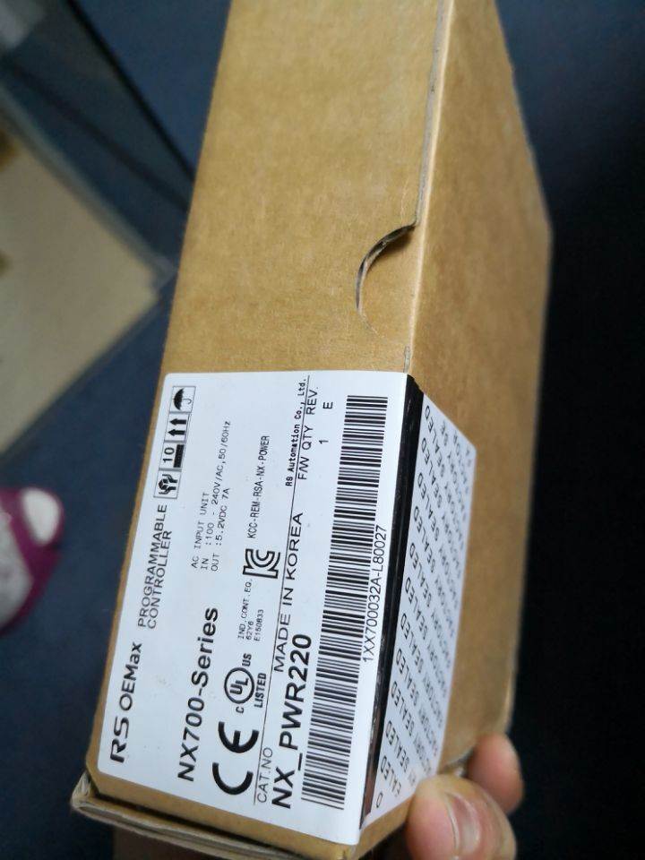 oemax伺服csd5-01bx1便宜好用
