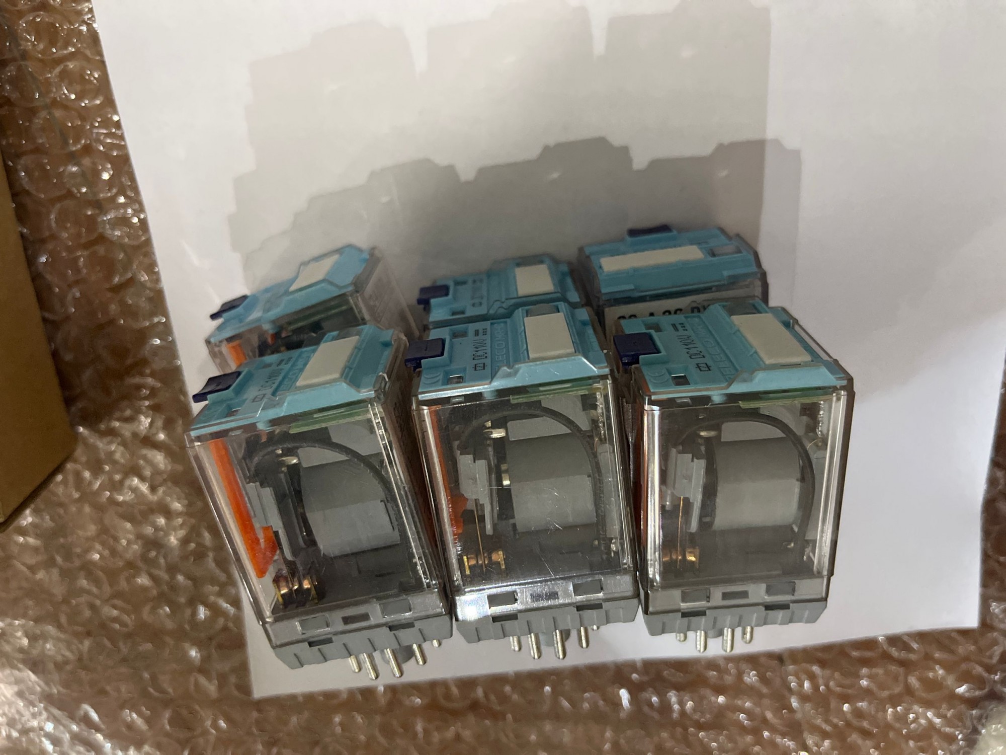 6jn~1f68miv_4[b{{chxtay